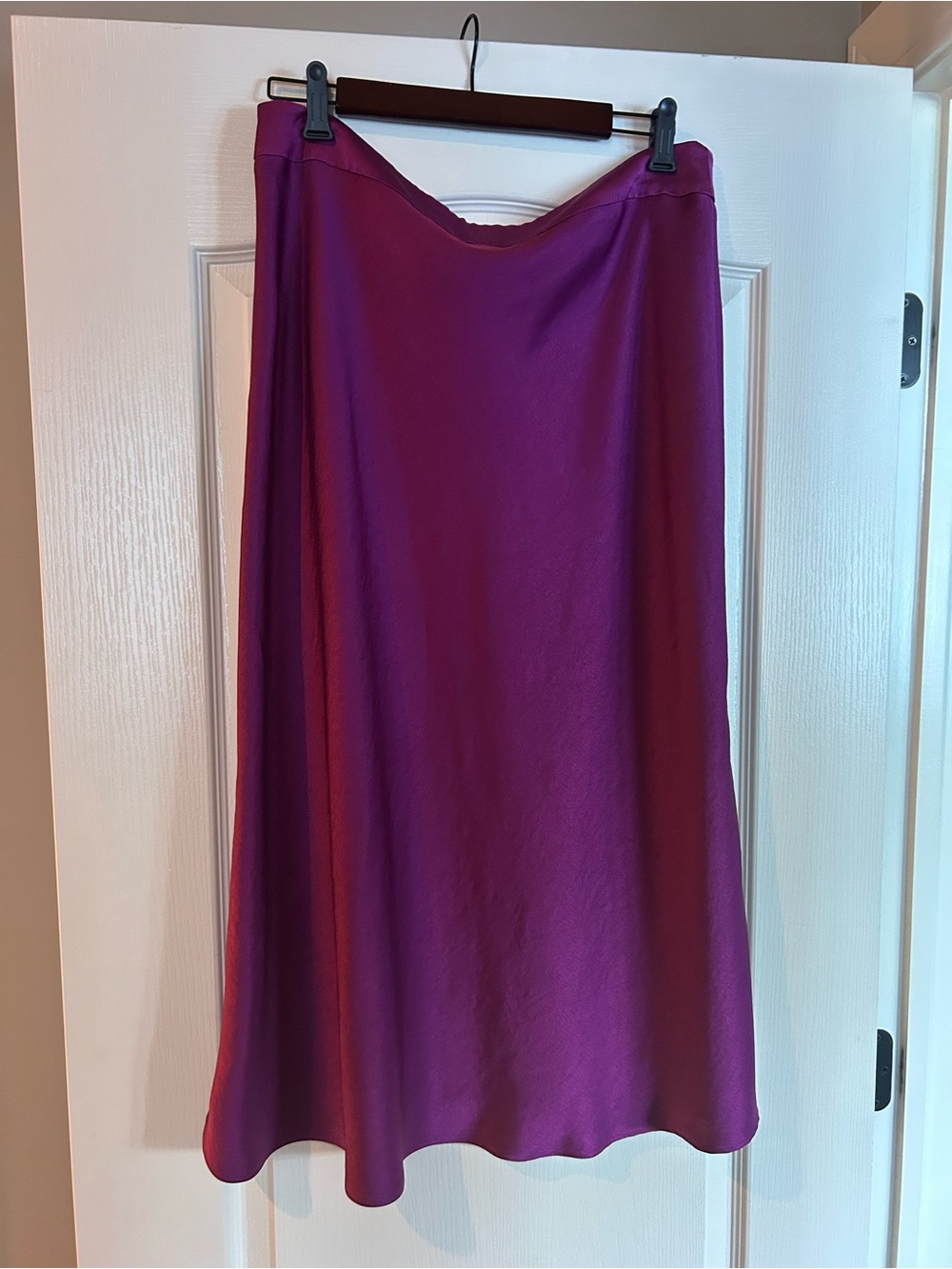 Sézane Silk A-Line Midi Skirt in Deep Magenta - Picture 3 of 9